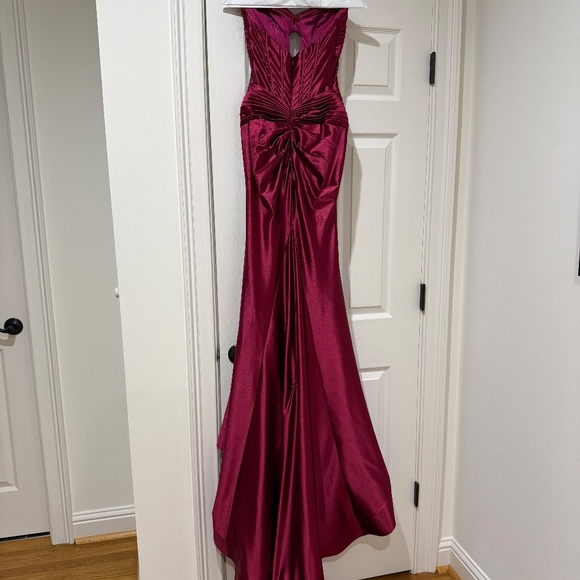 Prom Dress - Picture 5 of 7